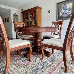 Dinning Room Table With 4 Chairs 