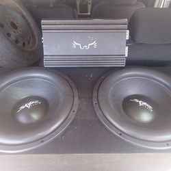 215-in Scar Subwoofers In A Sealed Box Along With A 3000 Watt Amplifier 2 Channel RMS 1500 The