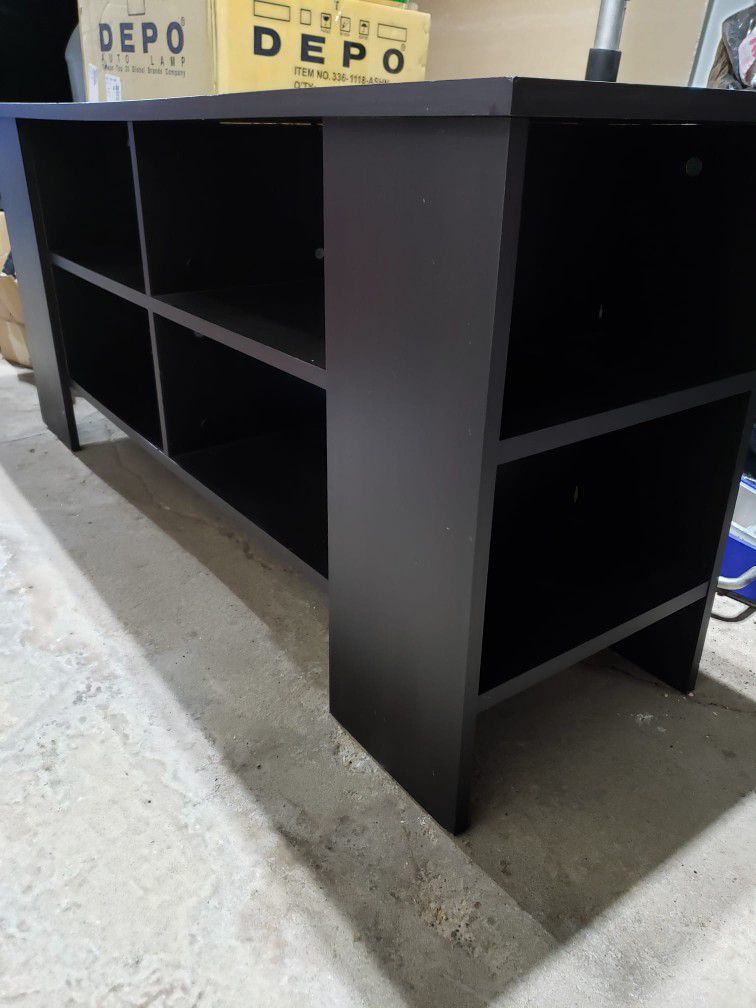 TV Stand 65"