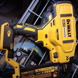 Dewault XR 18 Guage Nailgun
