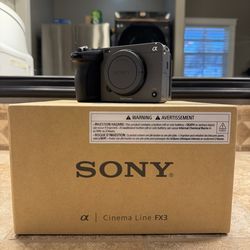 Sony Alpha ILME-FX3 Full Frame Cinema Line Camera