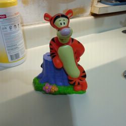 Vtg Disney Applause Tigger Coin Bank