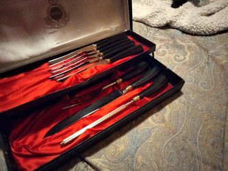 Knives And Cutlery Set
