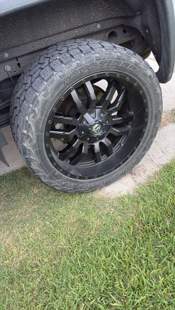 Rim and tire
