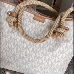 Authentic Large Michael Kors Tote Purse