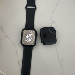 2 Apple Watches  
