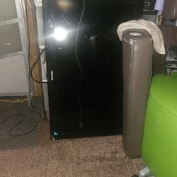 A 32-in Toshiba TV Works