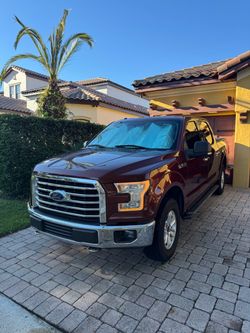 2017 Ford F150 XLT CrewCab