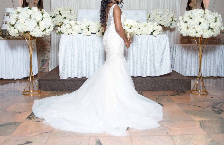 Wedding Dress and Veil For Sale!!