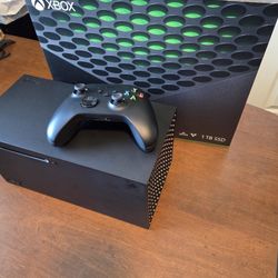 Xbox Series X - 1TB With One Controller And Games