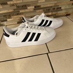 Women's Adidas Tennis Shied