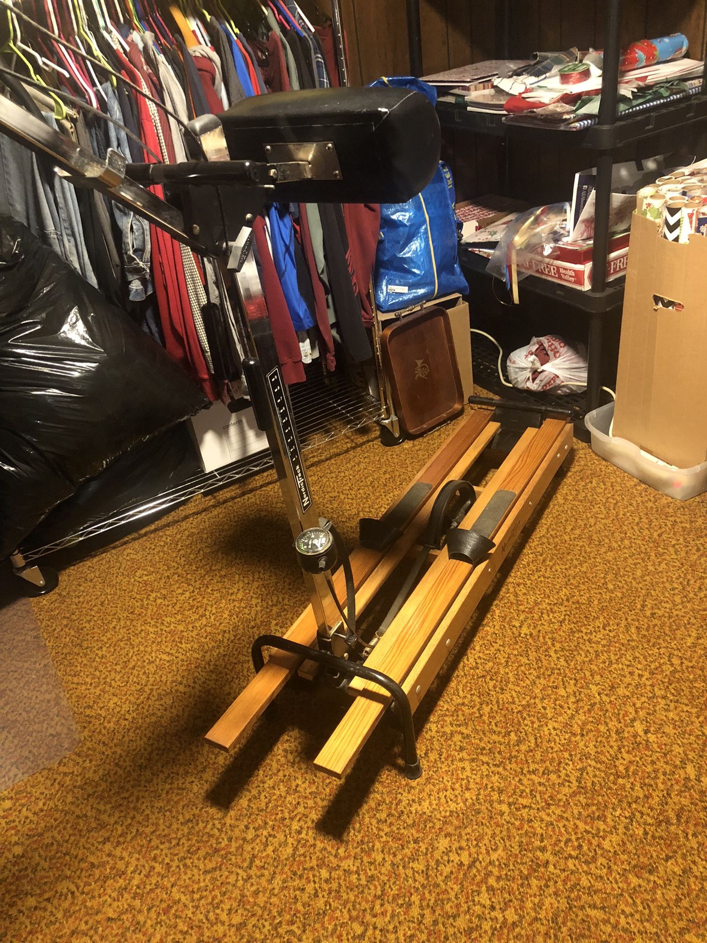 Nordic Track Ski Machine $xxx.   $35. Price Reduced!