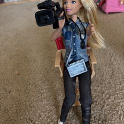 Barbie Film Director Playset with Doll, Chair, Camera and Accessories