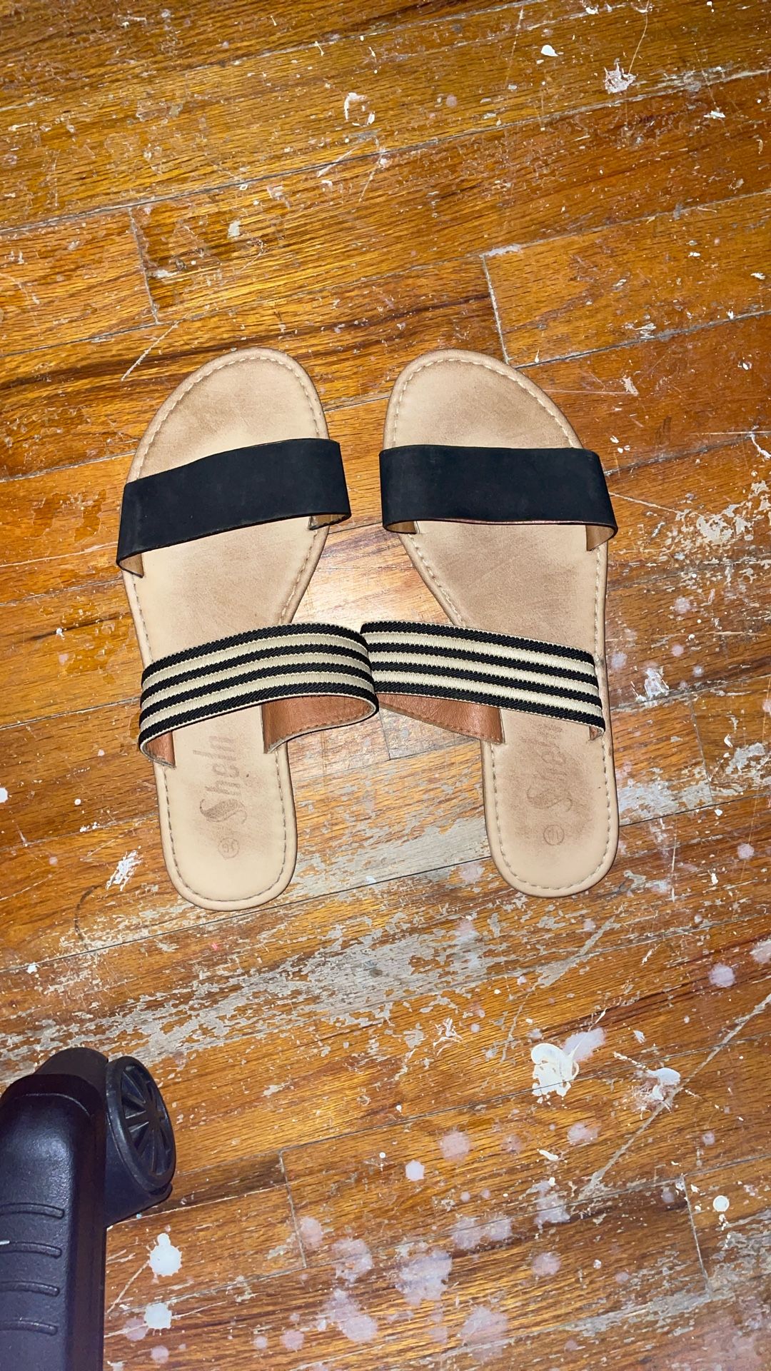 Sandles