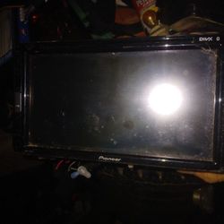 Pioneer 7" Touch Screen Head Unit Cd/DVD 