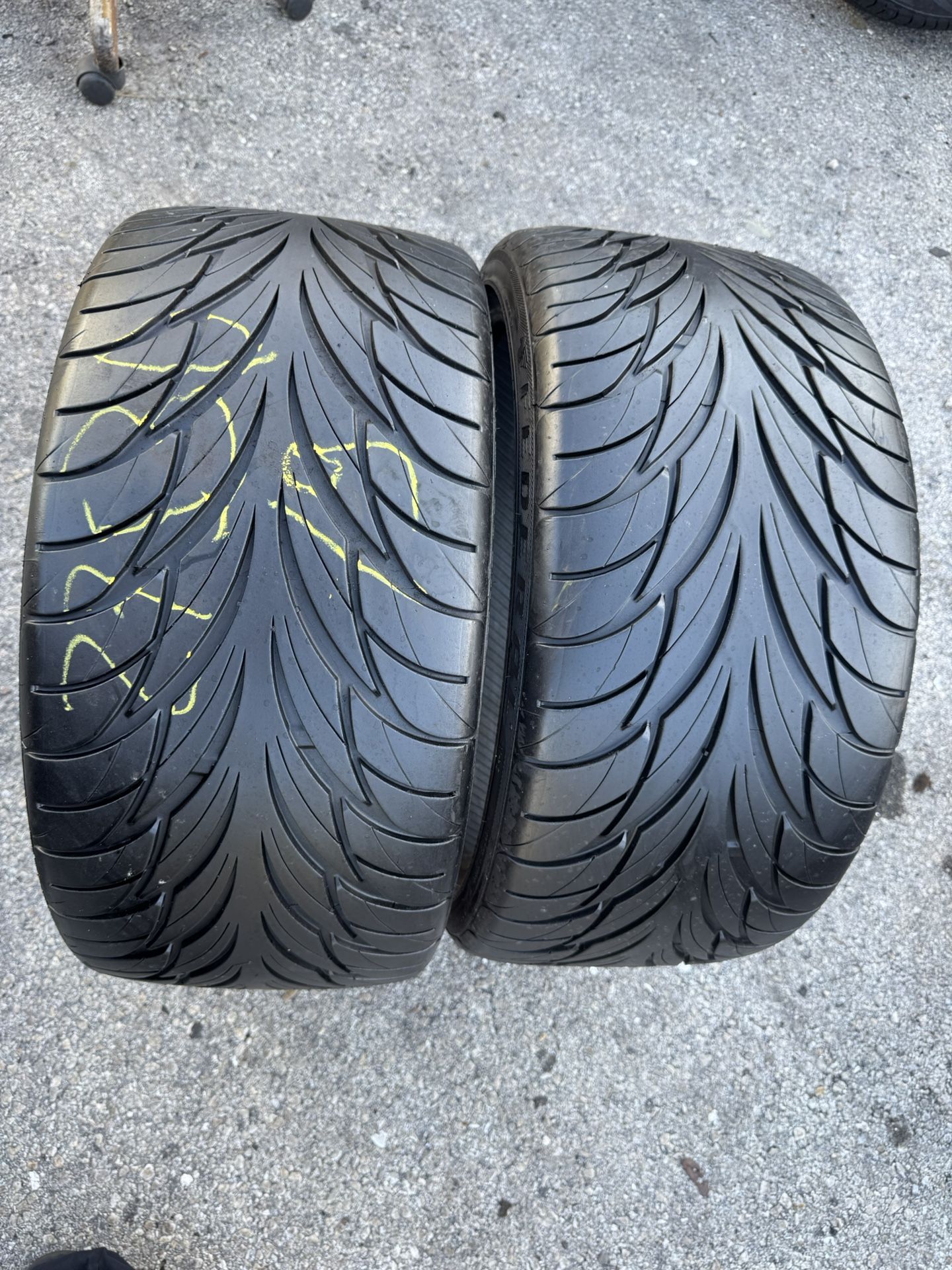 Set Of 2 Nice Tires 275/30/19 ( We Install & Balance)