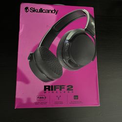 Wireless Headphones - Riff 2 By Skull Candy 