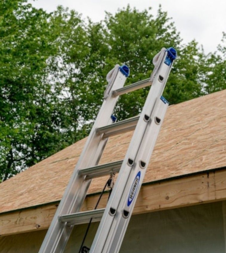 WERNER 16 FOOT ALUMINUM LADDER