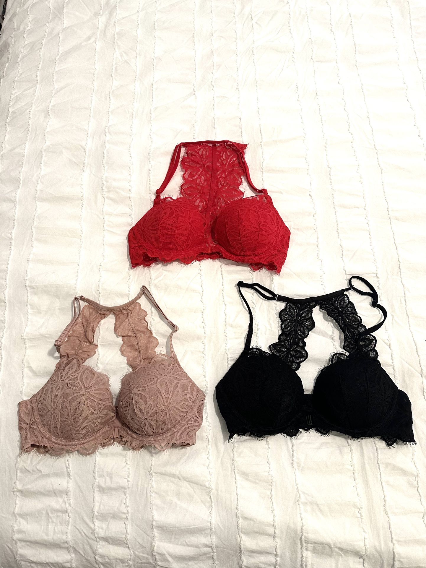 Victoria’s Secret 32c Push-up Lace Bras