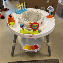 Almost New* Skip Hop Baby Activity Center: Interactive Play Center with 3-Stage Grow-with-Me Functionality, 4mo+