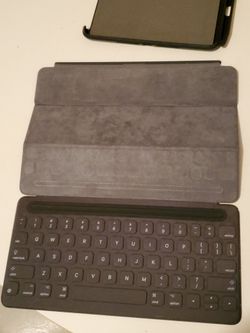 iPad 7-8 Generation Apple Smart Keyboard