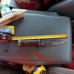 Vintage cattaraugus 225Q service knife 1940

