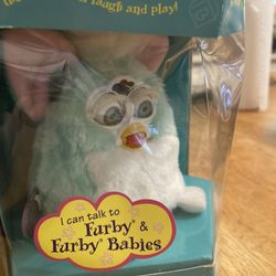 Furby Babies 1999 Box Little Damage Never Open 