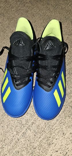 soccer shoes