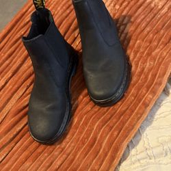Doc Martens  Leather  Boots Size 8 