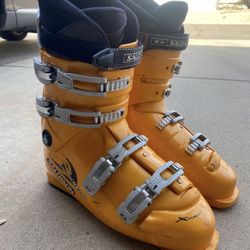 Salomon 7.0 XScream Ski Boots 348mm Mens 13/14