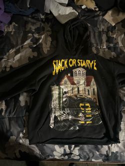Back and yell stack and starve cropped hoodie