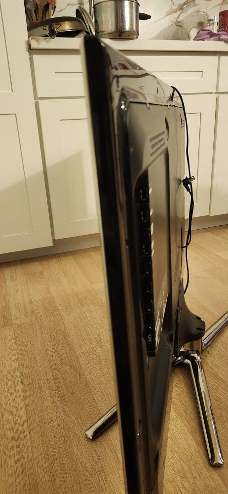 Sansung Smart TV 44  70