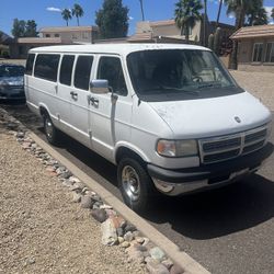 1996 Dodge Ram Van B3500