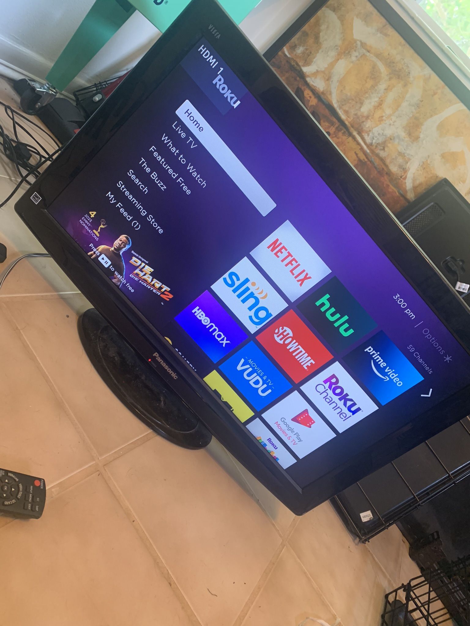 36in Panasonic Tv w/Roku