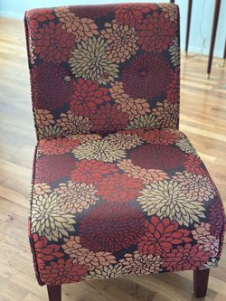Accent chair