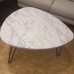 Ameriwood coffee table, hefty wood stylized as marbling, already disassembled