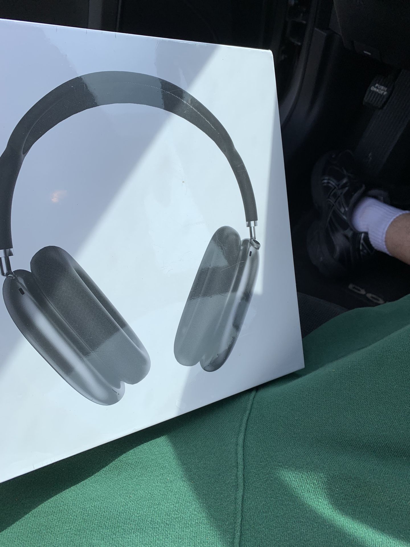 Black Air Pods Max