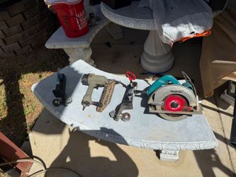 Makita Circular Saw and Nail Gun Bundle