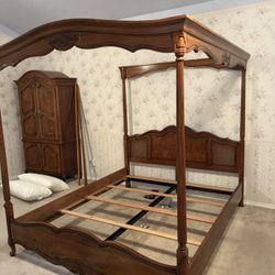 Thomasville French Court Bedroom Set, Living Room Couch Set