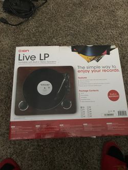 Live LP turntable with built in speaker