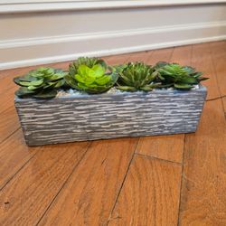 Artificial succulent plant