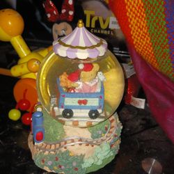 NEW BABYS ETC MUSICAL GLASS GLOBE 8 FINAL PRICE