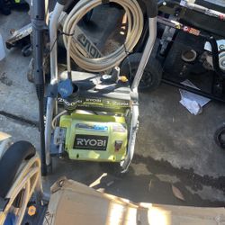 1700 psi, electric pressure washer