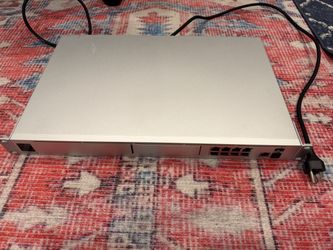 Ubiquiti UniFi Dream Machine Special Edition (UDM-SE)