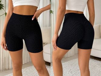 $5 FIRM! Large 🖤 Black High-Waisted Textured Biker Shorts