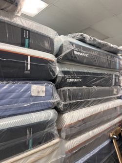 Huge 🚨 Mattress SALE