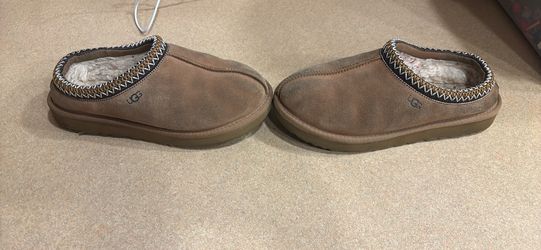 Brown Tasmanian UGGs size 5