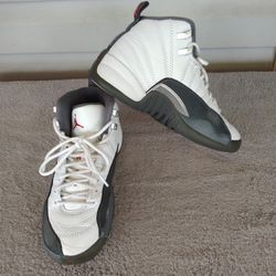 Nike Air Jordan 12 Retro Dark Grey White GS 2019 Size 4.5Y (W 6) 153265-160