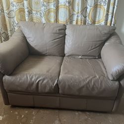 Montebello Italian Leather Loveseat