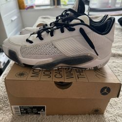 Jordan 38 (10) 